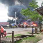 Di Bawah Pengaruh Miras, Pasar Dan Pemukiman Dibakar Massa, Lebih Dari 2 Ribu Warga Oksibil Mengungsi