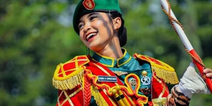 HUT ke-74 TNI, Pesona 5 Tentara Cantik yang Bikin Semangat Siap Grak!