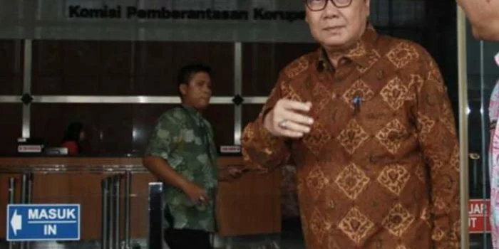 Tjahjo Kumolo Sebut Anak, Sopir dan Sespri Positif Corona