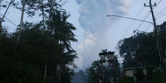 Gunung Merapi Erupsi Kembali, BPPTKG: Status Merapi Tetap Waspada