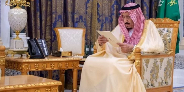 Raja Arab Saudi Salman Jalani Pemeriksaan Medis, Semoga Tuhan Melindungi Penjaga Dua Masjid Suci