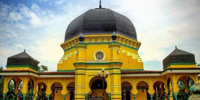 Al Osmani, Masjid Tertua di Medan yang Arsiteknya Merepresentasikan Empat Budaya