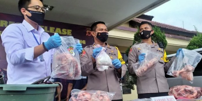 Daging Babi yang Diolah Menyerupai Daging Sapi Ternyata Dikirim dari Solo, Dijual di Bandung