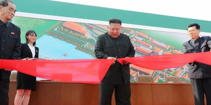 Dikabarkan Kritis hingga Meninggal Dunia, Kim Jong-un Muncul di Peresmian Pabrik Pupuk