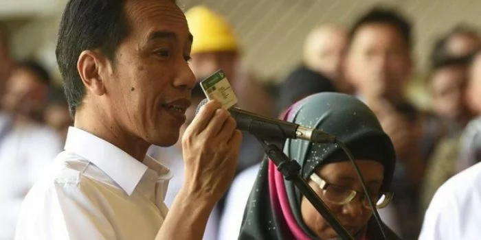 Setelah Dibatalkan MA, Jokowi Naikkan Iuran BPJS Kesehatan Saat Corona