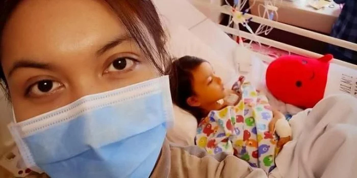 Putri Tunggalnya Leukimia, Saldo ATM Denada Rp200 Ribu