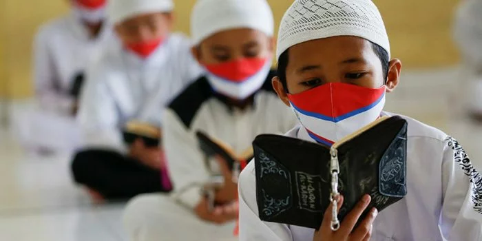 Hasil Riset: Warga Indonesia Paling Religius Sedunia