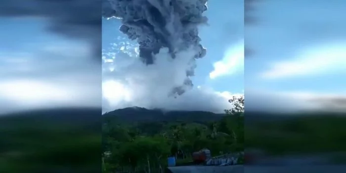 Tersebar di 7 Titik Pengungsian, Lebih 4.000 Warga Mengungsi Pascaerupsi Gunung Api Ili Lewotolok