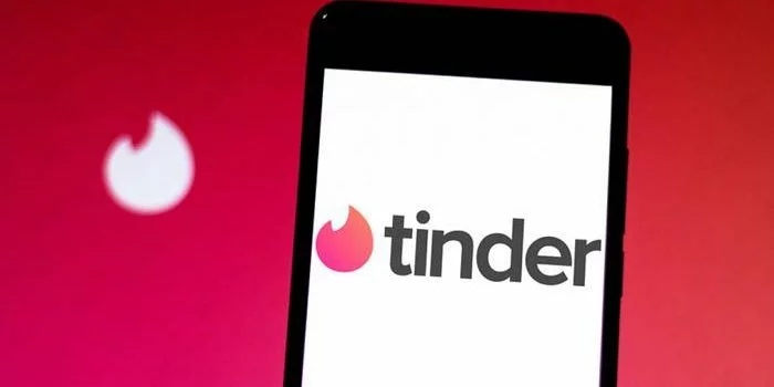 Kisah Pengungsi Ukraina Mendapatkan Tempat Aman dari Aplikasi Tinder