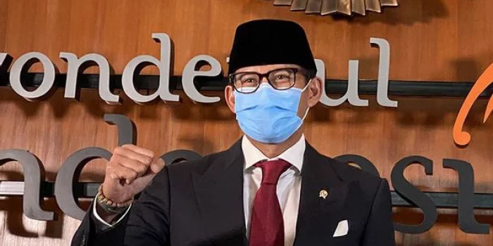 Sandiaga Uno Izinkan Wisman Ukraina dan Rusia Berkunjung ke Indonesia