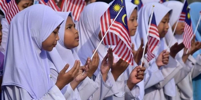 Orang Tua di Negeri Jiran Khawatir 10 Tahun Lagi Anak-anak Lebih Suka Bicara Bahasa Indonesia 