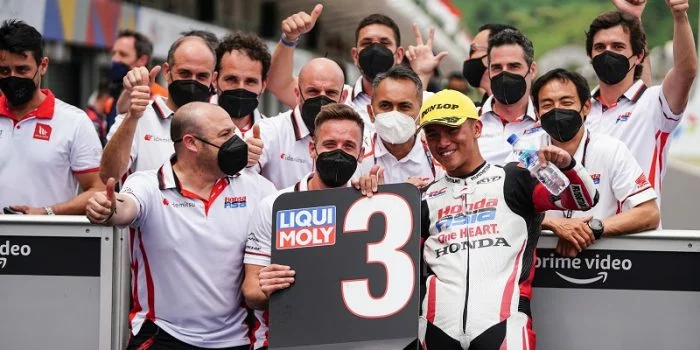 Moto3 Mandalika: Mario Aji Tampil Impresif dari Finish Tercepat dari Baris Terdepan!