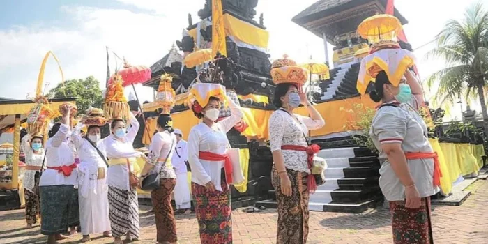 Upacara Melasti, Jelang Nyepi Suci Diri