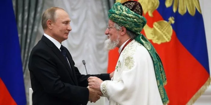 Ketua Mufti Dewan Pusat Muslim Rusia Talgat Tajuddin Dukung Vladimir Putin Lakukan Operasi Militer Khusus Rusia ke Ukraina