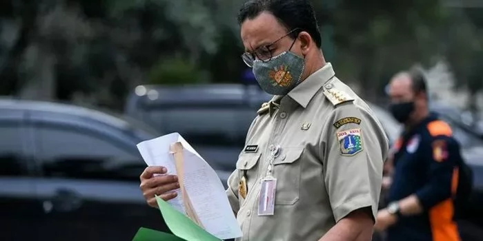 Denny Siregar Sindir Anies Baswedan yang Tidak Hadir dalam Rapat Paripurna DPRD DKI