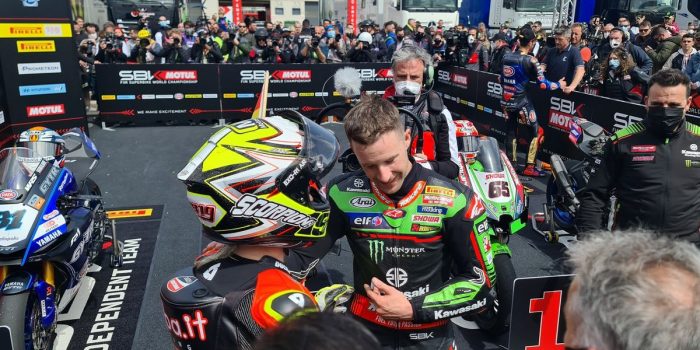 Jonathan Rea Tercepat di Race 1 World Superbike Kalahkan Alvaro Bautista, Toprak Razgatlioglu Menghuni Posisi Ketiga