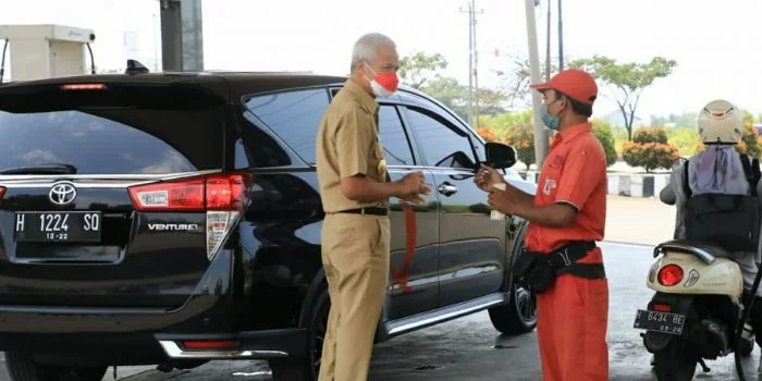 Ganjar Pranowo Gelar Mudik Gratis: Pemprov Siapkan, Tapi Busnya Sedikit