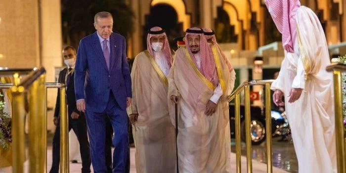 Raja Saudi, Putra Mahkota Menerima Recep Tayyip Erdogan di Jeddah