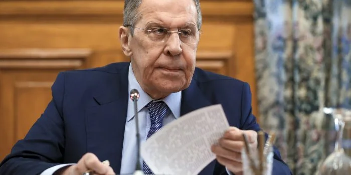 Lavrov: 'Operasi khusus' di Ukraina Bertujuan untuk Lindungi Donetsk, Republik Luhansk