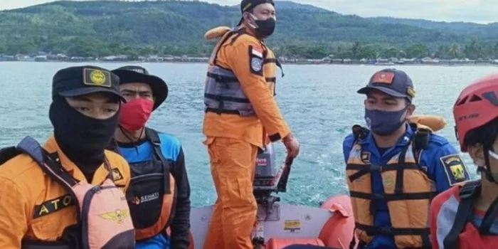 Wisatawan Diduga Terseret Arus Bawah Laut, Sempat Minta Tolong Sebelum Digulung Ombak Besar di Pelabuhan Ratu