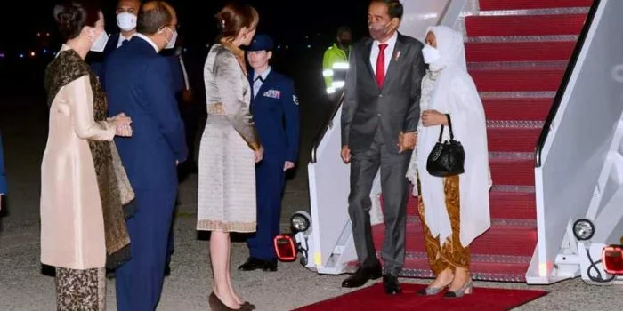 Presiden Jokowi dan Ibu Iriana Tiba di Pangkalan Militer Andrews, Hadiri KTT ASEAN-AS