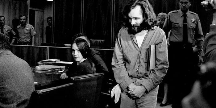 Kisah Si Pendiri 'Keluarga Manson' Dari Kultus Helter Skelter hingga Pembunuhan Sharon Tate