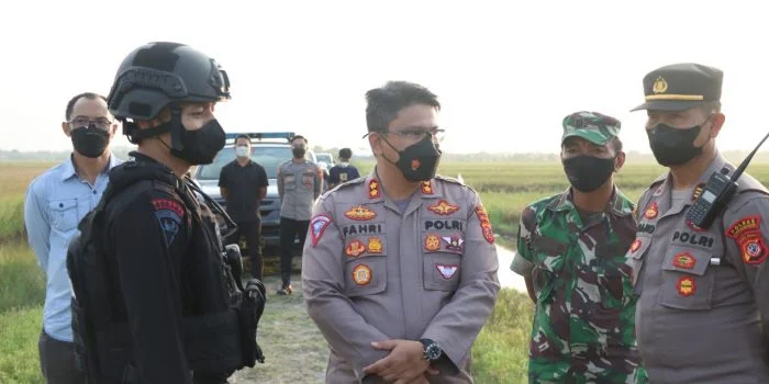 3 Nelayan Temukan Peti Berisi Bom Martir Saat Menjaring Ikan di Perairan Indramayu