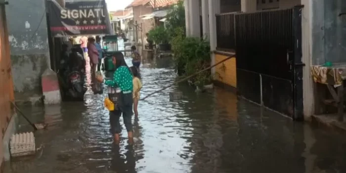 5 RW 3 Kelurahan di Kota Cirebon Terdampak Banjir Rob