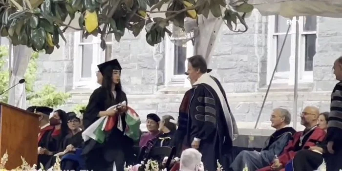 Mahasiswi Palestina Tolak Jabat Tangan dengan Menlu AS Anthony Blinken di Universitas Georgetown