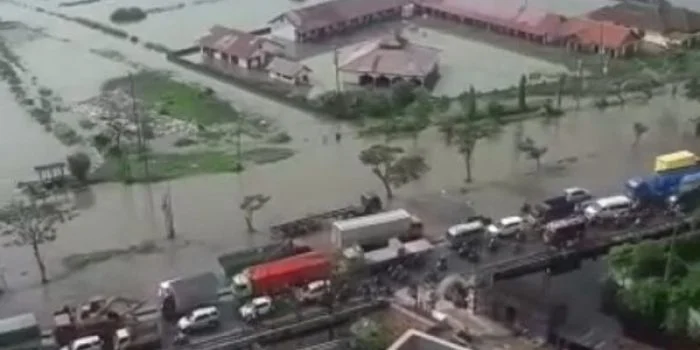 Ada 12 Kabupaten Kota di Pesisir Pantura Jateng Terendam Banjir Rob