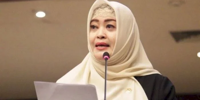 Fahira Idris Angkat Suara Terkait Beredar Foto Dirinya Saat Milad Bang Japar Disalahgunakan