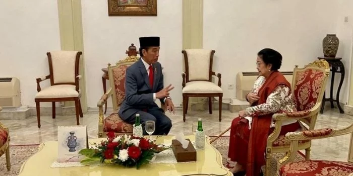 'Gorengan Isu' Hubungan Dengan Jokowi, Megawati Hanya Tersenyum Sambil Geleng-geleng