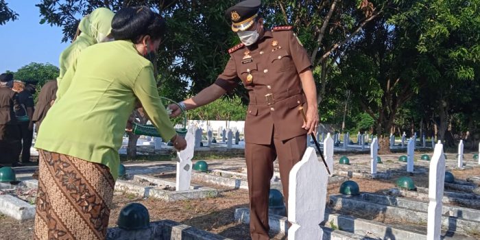 Rangkaian HBA Ke 62, Kejari Kota Cirebon Kenang Jasa Pahlawan