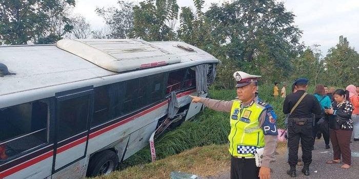 Penyebab Kecelakaan Maut Tol Cipali Km 93 Diduga Sopir Truk Pengangkut Ayam Mengantuk