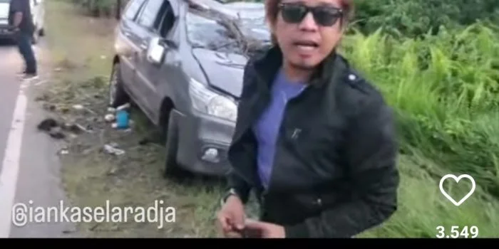 Bagikan Video Mobil Ringsek Usai Kecelakaan, Ian Kasela: Kalau Engga Salah 6 Orang Meninggal Dunia