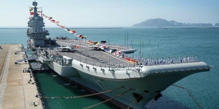 China Kerahkan Kapal Induk Shandong Saat Kapal Perang USS Benfold Singgah di Perairan Taiwan