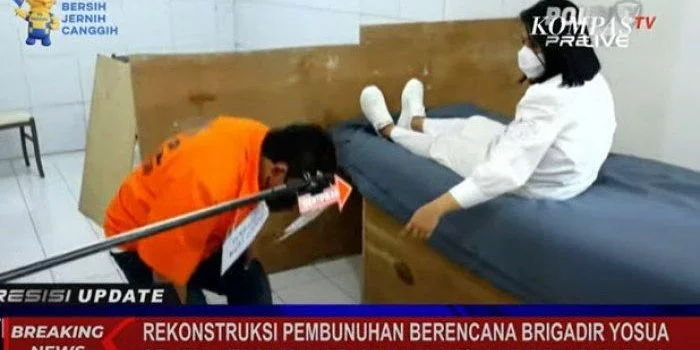 Rekonstruksi Pembunuhan Brigadir J, Kuwat Ma'ruf Duduk di Dekat Putri Candrawathi, Apa yang Terjadi?