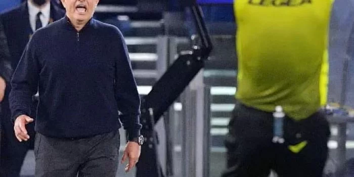 Lawan Atalanta, Jose Mourinho Kena Kartu Merah Saat AS Roma Tumbang di Kandang Sendiri