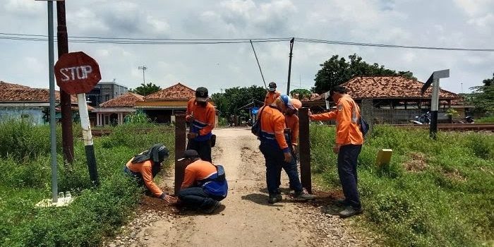 Tinggi Angka Kecelakaan, PT KAI Daop 3 Cirebon Tutup 18 Titik di Perlintasan