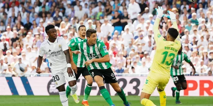 Kalahkan Betis 2-1, Kemenangan Ini Bikin Real Madrid Semakin Kukuh di Puncak Klasemen