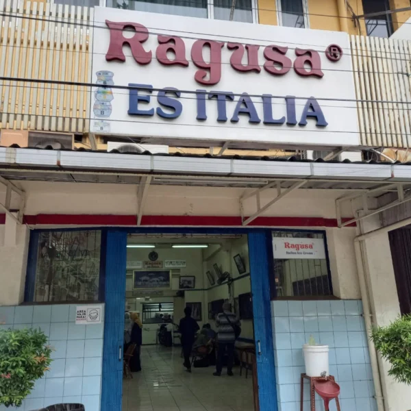 Kedai Es Krim Legendaris, Ragusa Es Italia Berdiri Sejak 1932