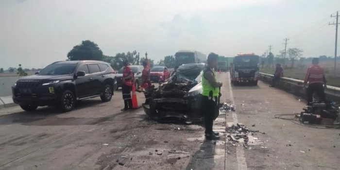 Identitas Korban Meninggal Dunia Kecelakaan Beruntun di KM253 Tol Pejagan-Pemalang, Anak Jamintel Kejagung