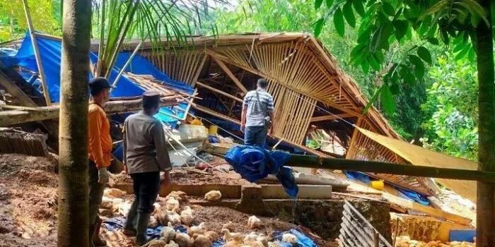 Banjir dan Longsor di Cilacap, 15.496 Jiwa di 72 Dusun 15 Kecamatan Terdampak