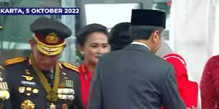 Video Jokowi Tak Salami Kapolri Usai Upacara HUT-77 TNI