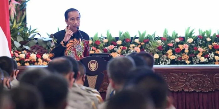 Jokowi Ingatkan Polri Soal Gaya Hidup Mewah