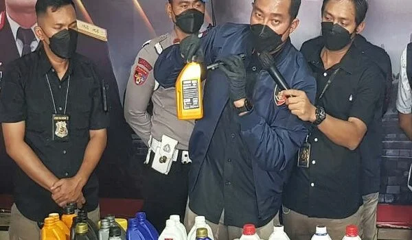 Polda Jateng Bongkar Sindikat Oli Palsu Beromzet Rp11 Miliar Per Tahun