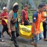 Jasad Pria Tangan Terikat Borgol Bagian Kelamin Tidak Ada Ditemukan di Sungai Ciwulan