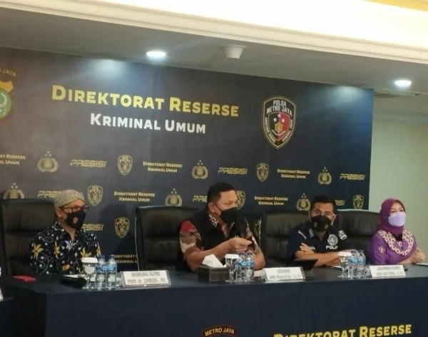 Penyidikan Kasus Kematian Keluarga Kalideres, Polisi: Kami Terus Terang Memiliki Kendala Saat Cocokkan Sidik Jari karena Kulit Jari Sudah Rusak