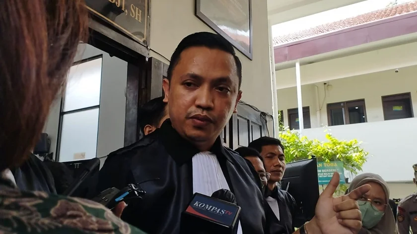 Misteri Wanita Misterius Disebut Menangis di Rumah Ferdy Sambo, Kuasa Hukum Bharada E: Rambutnya Pendek, Kulitnya Sawo Matang