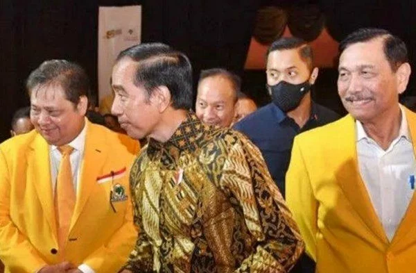 Jokowi Bantah Intervensi Internal Partai Golkar